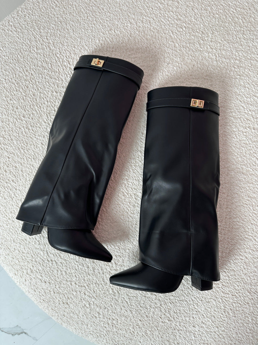 Bottes en cuir noir SERENA™